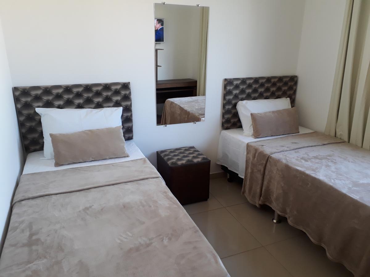 Hotel Lincohn Монтис Кларос Екстериор снимка